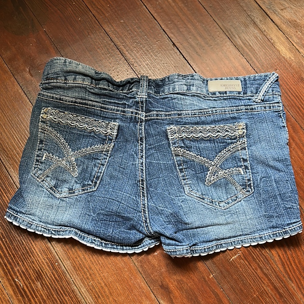 Amethyst Jean Shorts - Picture 5 of 8